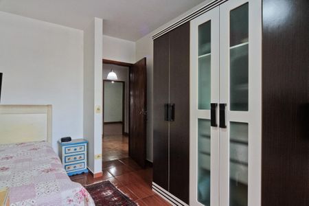 Casa para alugar com 265m², 3 quartos e 3 vagas Casa para alugar com 265m², 3 quartos e 3 vagasQuarto 2