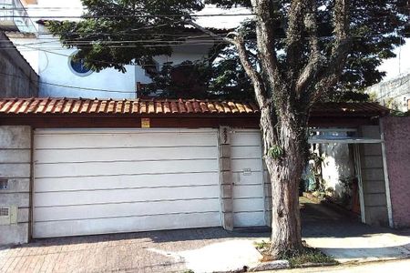 Casa à venda com 250m², 4 quartos e 5 vagas