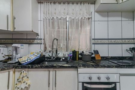 Casa à venda com 125m², 3 quartos e 2 vagas Casa à venda com 125m², 3 quartos e 2 vagasCozinha