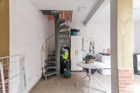 Casa à venda com 125m², 3 quartos e 2 vagas Casa à venda com 125m², 3 quartos e 2 vagasLavanderia