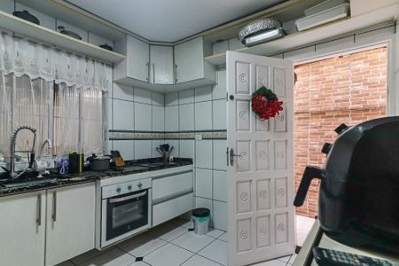 Casa à venda com 125m², 3 quartos e 2 vagas Casa à venda com 125m², 3 quartos e 2 vagasCozinha