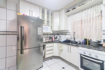 Casa à venda com 125m², 3 quartos e 2 vagas Casa à venda com 125m², 3 quartos e 2 vagasCozinha