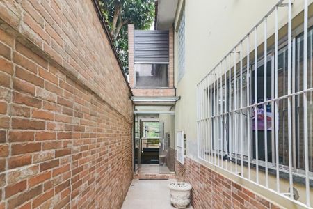 Casa à venda com 125m², 3 quartos e 2 vagas Casa à venda com 125m², 3 quartos e 2 vagasLavanderia