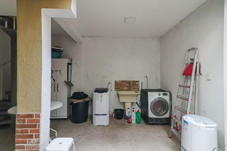 Casa à venda com 125m², 3 quartos e 2 vagas Casa à venda com 125m², 3 quartos e 2 vagasLavanderia