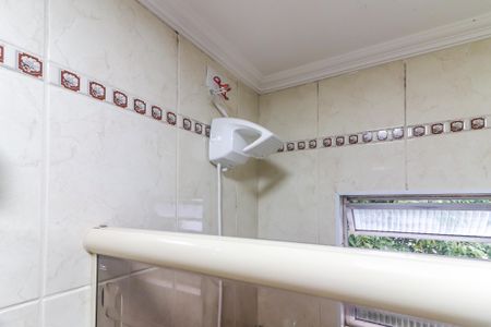 Casa à venda com 125m², 3 quartos e 2 vagas Casa à venda com 125m², 3 quartos e 2 vagasBanheiro Social