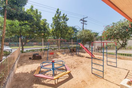 Apartamento para alugar com 75m², 2 quartos e sem vagaÁrea comum - Playground