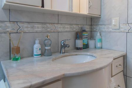 Apartamento para alugar com 75m², 2 quartos e sem vagaBanheiro