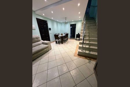 Casa à venda com 3 quartos, 150m² em Cidade Dutra, São Paulo