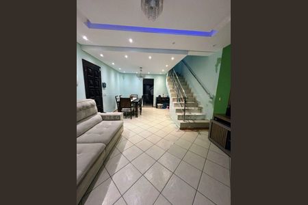 Casa à venda com 3 quartos, 150m² em Cidade Dutra, São Paulo