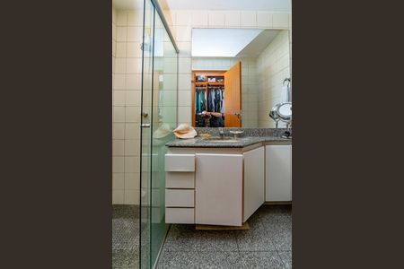 Apartamento à venda com 97m², 3 quartos e 2 vagasBanheiro da Suíte