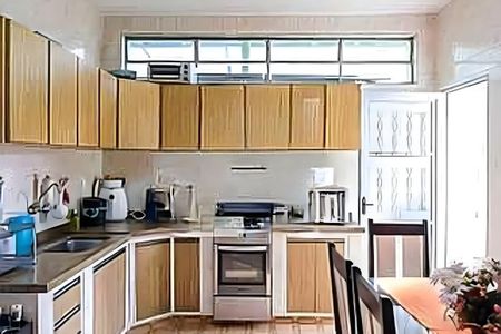 Casa à venda com 102m², 3 quartos e 2 vagas