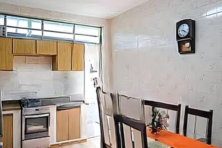 Casa à venda com 102m², 3 quartos e 2 vagas