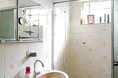 Casa à venda com 102m², 3 quartos e 2 vagas