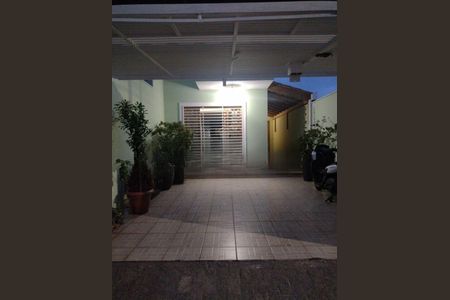 Casa à venda com 118m², 3 quartos e 2 vagas