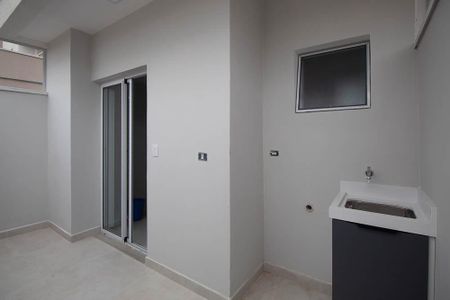 Studio para alugar com 32m², 1 quarto e sem vaga Studio para alugar com 32m², 1 quarto e sem vagaÁrea de Serviço / Quintal