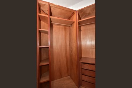 Apartamento para alugar com 46m², 1 quarto e 1 vagaArmário do Corredor