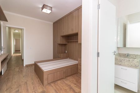 Casa à venda com 115m², 2 quartos e 3 vagasSuíte