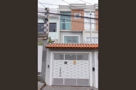 Casa à venda com 115m², 2 quartos e 3 vagasFachada