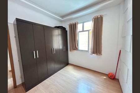 Apartamento à venda com 70m², 2 quartos e 1 vagaQuarto 02