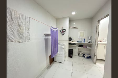 Apartamento à venda com 70m², 2 quartos e 1 vagaÁrea de Serviço