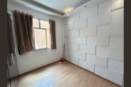 Apartamento à venda com 70m², 2 quartos e 1 vagaQuarto 02