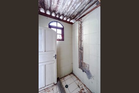 Casa à venda com 352m², 4 quartos e 4 vagasBanheiro 6