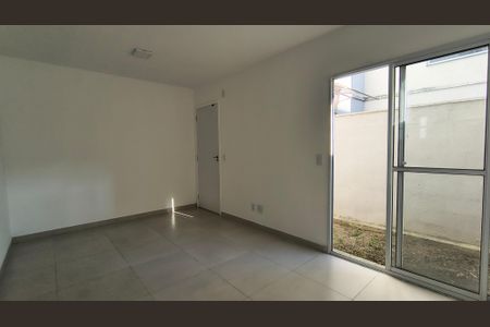 Sala de apartamento à venda com 2 quartos, 50m² em Vargem Grande, Rio de Janeiro