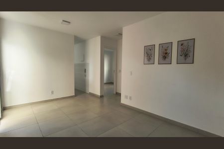 Sala de apartamento à venda com 2 quartos, 50m² em Vargem Grande, Rio de Janeiro