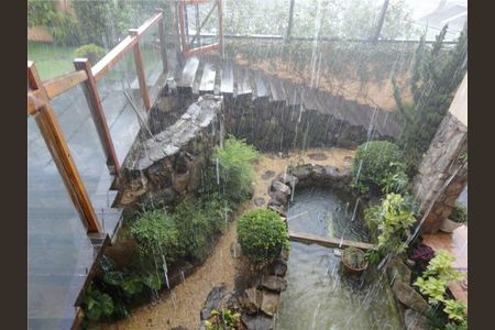 Casa de condomínio à venda com 1000m², 6 quartos e 8 vagas