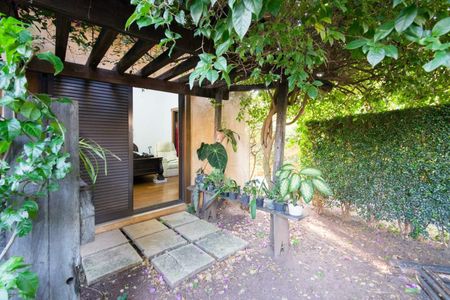 Casa de condomínio à venda com 1000m², 6 quartos e 8 vagas