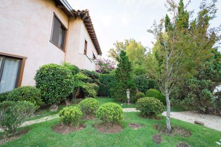 Casa de condomínio à venda com 1000m², 6 quartos e 8 vagas