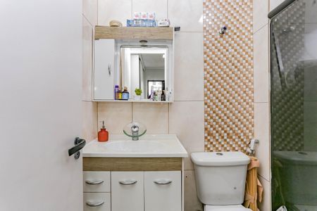 Apartamento à venda com 68m², 3 quartos e 1 vaga Apartamento à venda com 68m², 3 quartos e 1 vagaBanheiro da Suíte