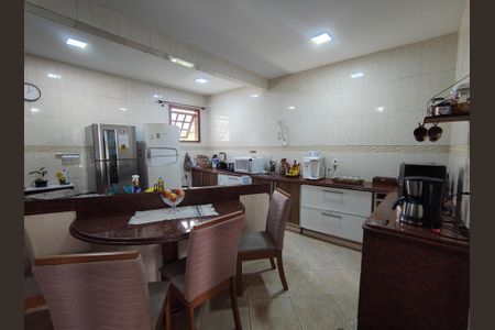 Casa para alugar com 631m², 5 quartos e 10 vagasCozinha