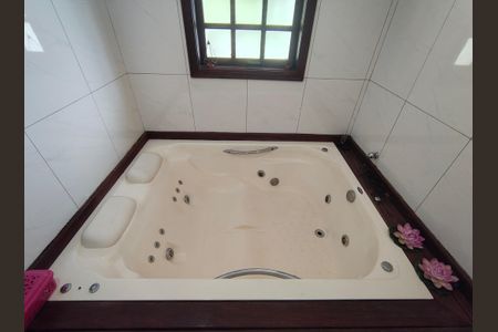 Casa para alugar com 631m², 5 quartos e 10 vagasBanheiro Suite 2