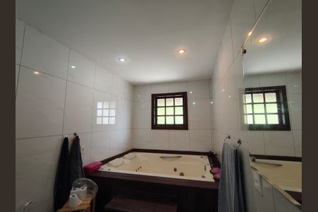 Casa para alugar com 631m², 5 quartos e 10 vagasBanheiro Suite 2