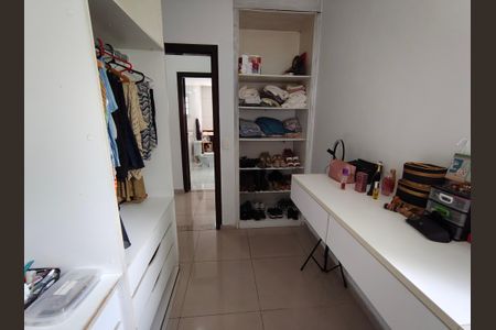 Casa para alugar com 631m², 5 quartos e 10 vagasCloset Suite 2