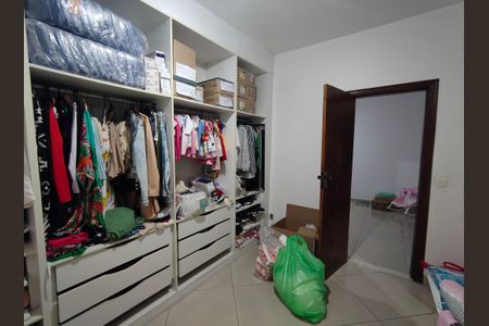 Casa para alugar com 631m², 5 quartos e 10 vagasCloset Suite 3