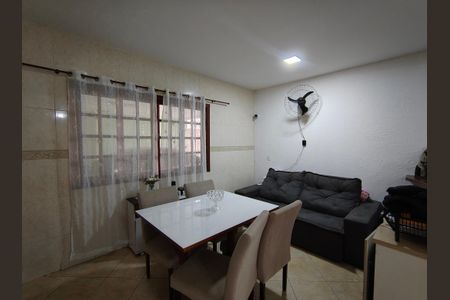 Sala de casa para alugar com 5 quartos, 631m² em Taquara, Rio de Janeiro