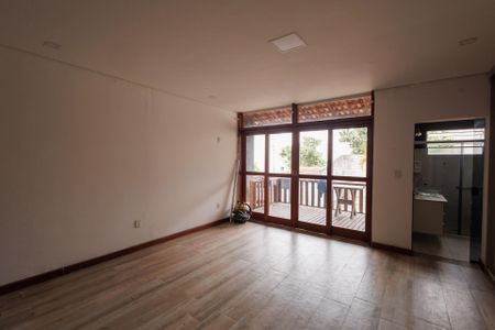 Casa para alugar com 250m², 3 quartos e 3 vagasSuíte 3