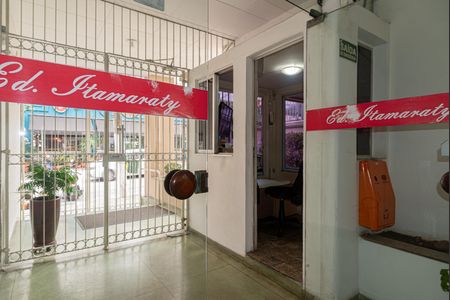 Apartamento para alugar com 100m², 2 quartos e 1 vagaÁrea comum - Entrada do Edifício/Portaria