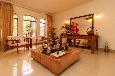 Sala de casa para alugar com 5 quartos, 420m² em Vila Maria Alta, São Paulo