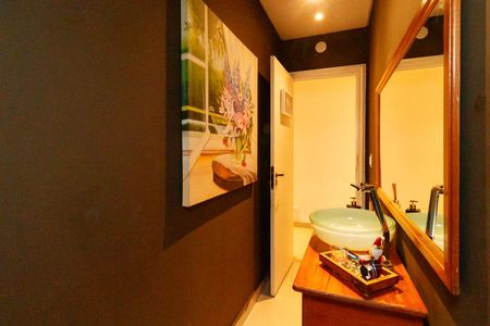 Casa à venda com 420m², 5 quartos e 6 vagasLavabo