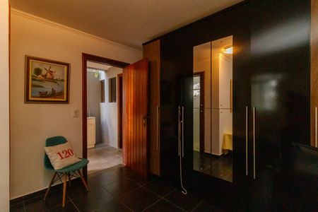 Casa à venda com 420m², 5 quartos e 6 vagasQuarto de Serviço