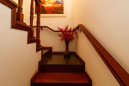 Casa à venda com 420m², 5 quartos e 6 vagasCorredor dos quartos