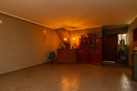 Casa à venda com 420m², 5 quartos e 6 vagasGaragem e Área de Lazer