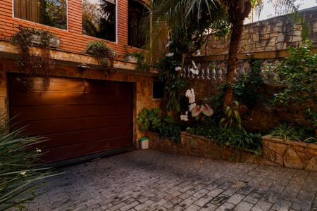 Casa à venda com 420m², 5 quartos e 6 vagasEntrada da Garagem