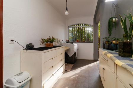 Casa à venda com 420m², 5 quartos e 6 vagasÁrea de Serviço