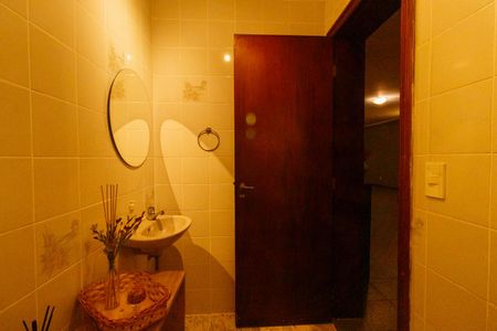 Casa à venda com 420m², 5 quartos e 6 vagasLavabo 2