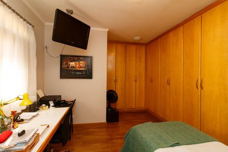 Casa à venda com 420m², 5 quartos e 6 vagasSuíte 3