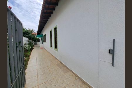 Casa à venda com 136m², 3 quartos e 2 vagas Casa à venda com 136m², 3 quartos e 2 vagasQuintal